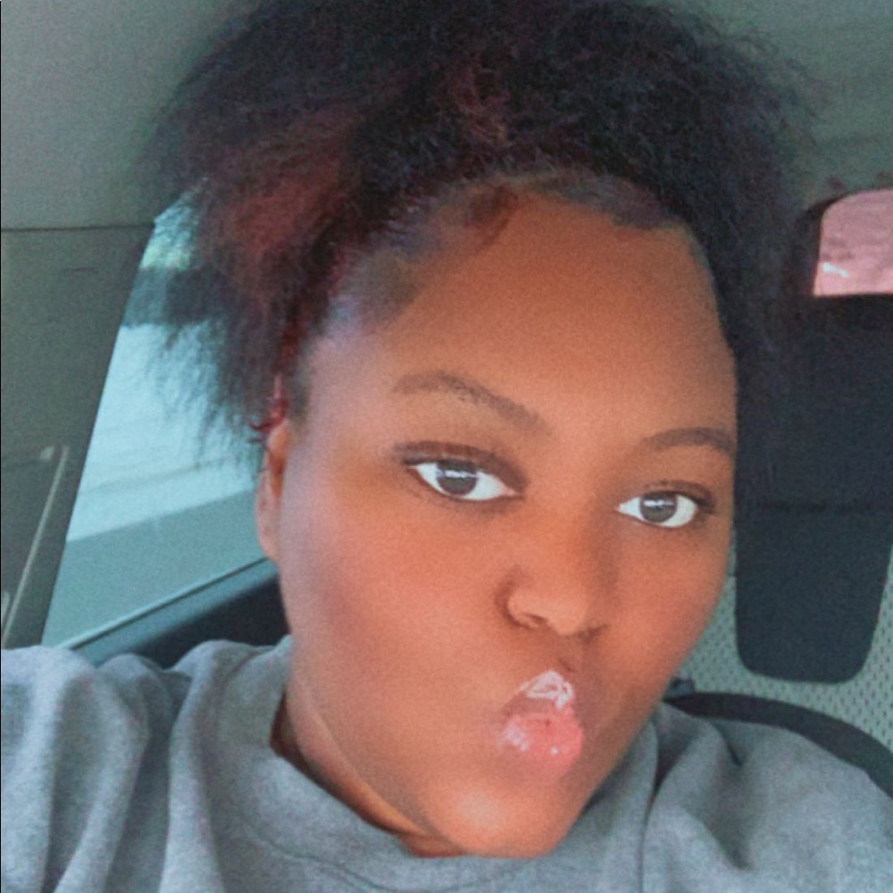 Meet your Posher, Onjanee